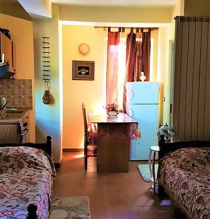 Pemaj Хостел *